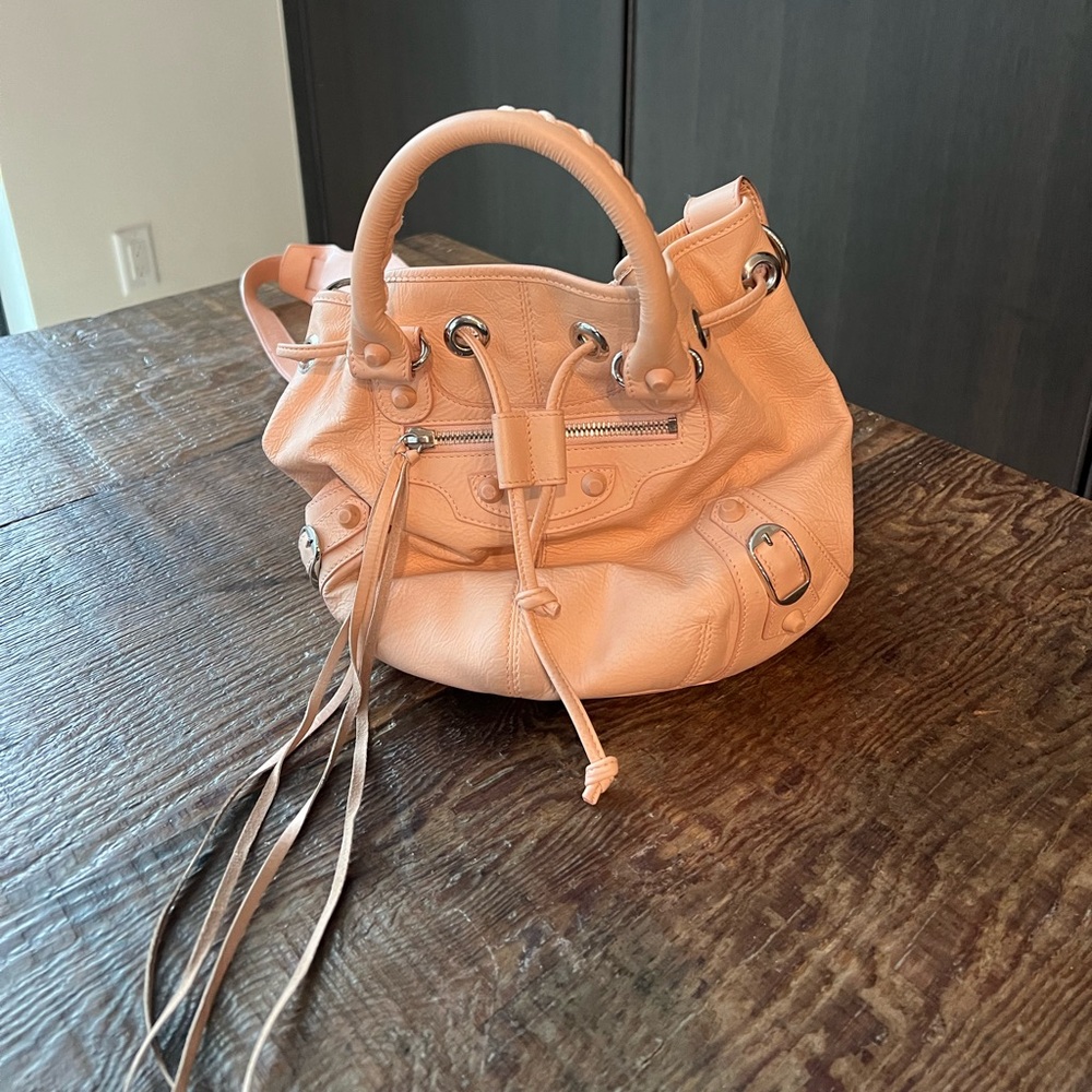 Light pink leather balenciaga handbag